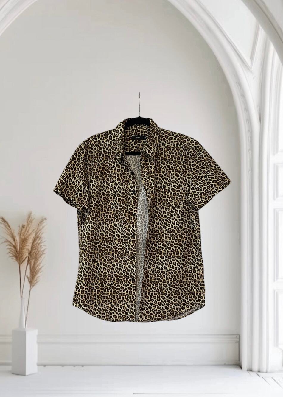 Nwot Nutexrol Men’s Shirt Short Sleeve Button Down Animals Print Medium